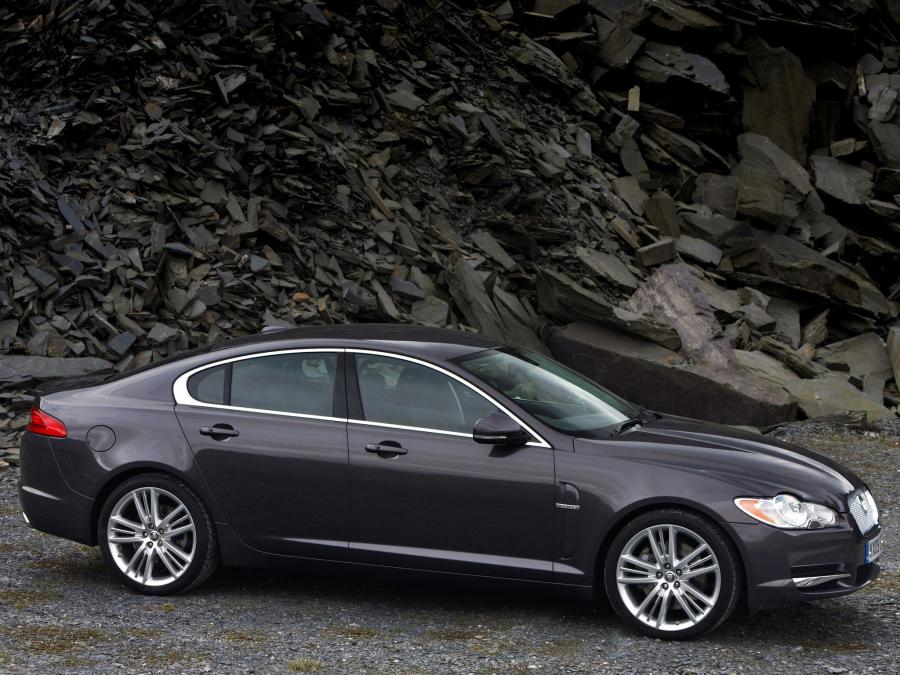  Jaguar XF Diesel S 2009 года  (фото 9 из 82)
